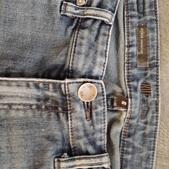 Kut from the Kloth Jessica Straight Leg Blue Jeans - Picture 3 of 4